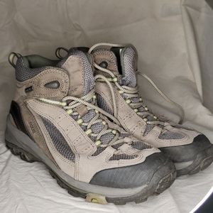 VASQUE 'Alpha GTX' Women's  mid Hiking US 9
